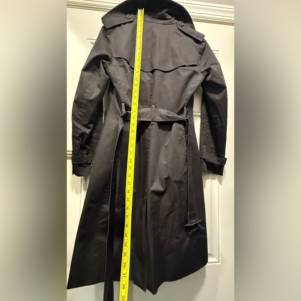 Burberry Irene Black Double-Breasted Trench Coat - Picture 11 of 16